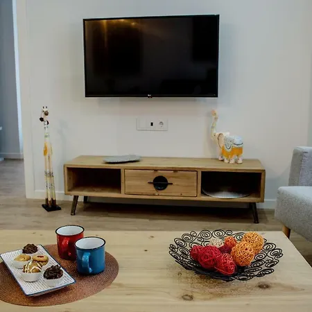 Turisticos Moret 11 - 2b アパート